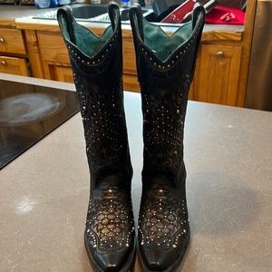 Corral boots
